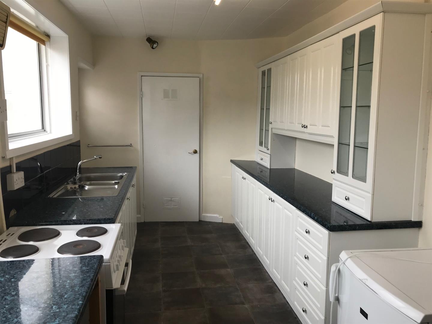 ANOTHER ROOM ASPECT